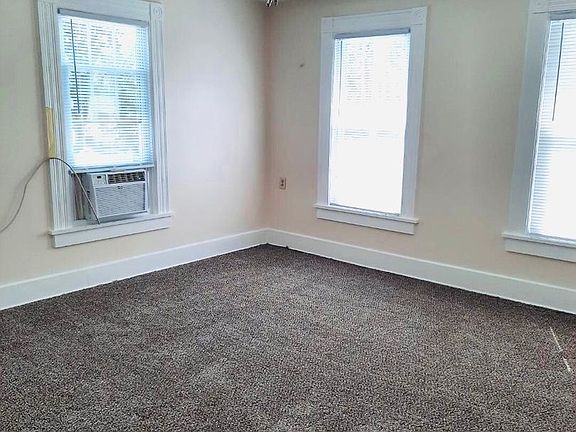 4th image of 801 3rd St APT C