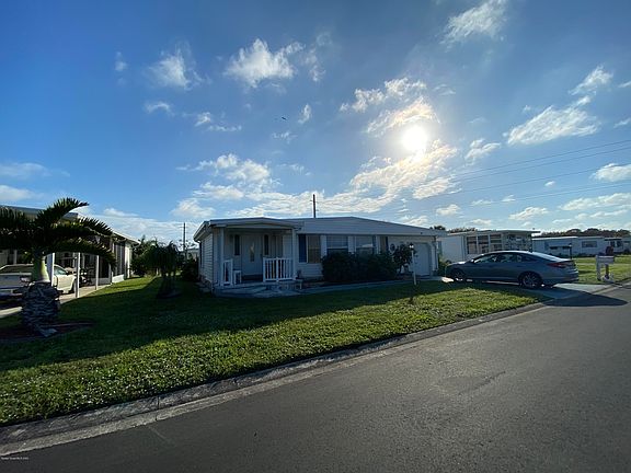 2nd image of 405 Osprey Dr