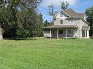 1713 Granite Rd, Bennington, KS 67422