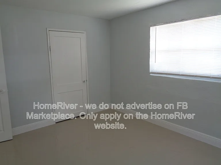 500 NW 9th Ave — Photo 11