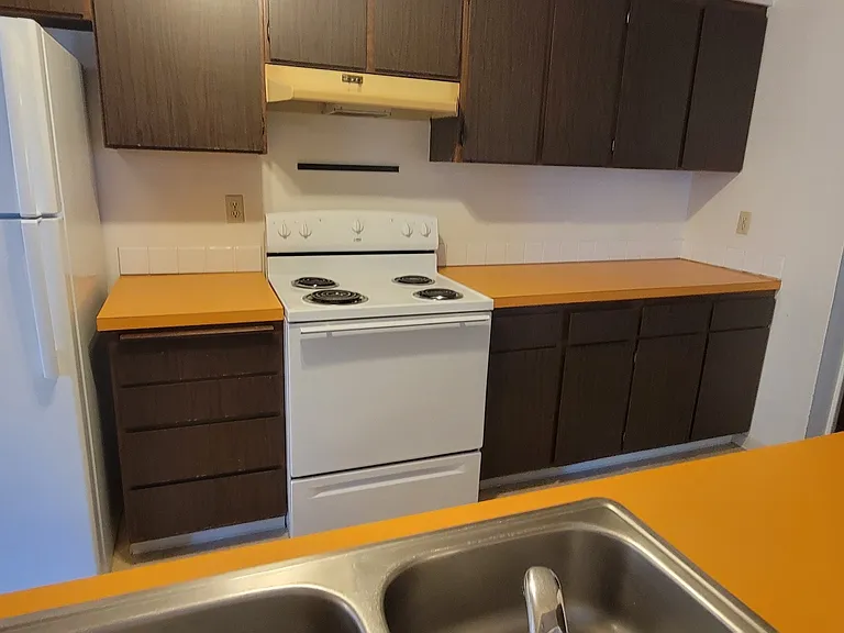 4190 Bristol Ct #D — Photo 4