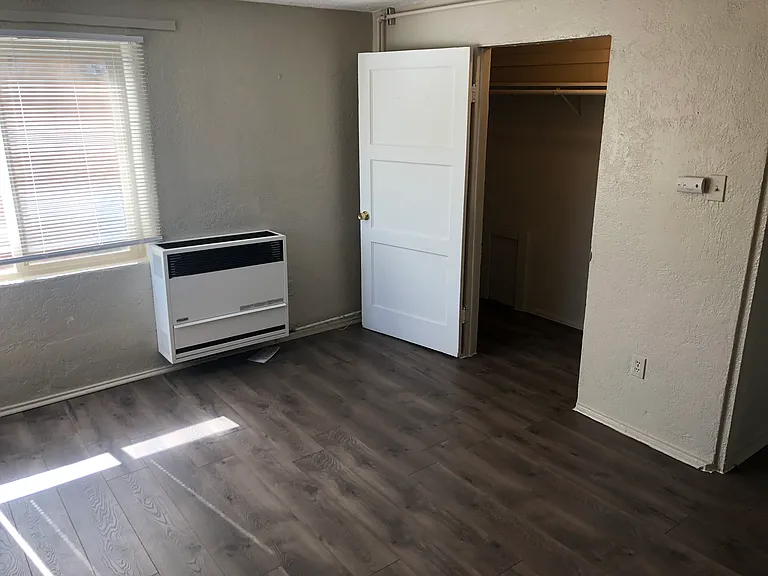 Spacious and Unique, Updated UNM Studio w/ All Utilities Included — Photo 14