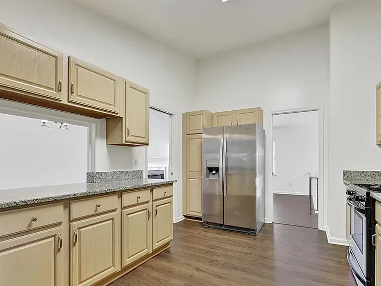 3315 Albion Ct — Photo 8