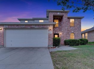 10129 Cougar Trl, Fort Worth, TX 76108