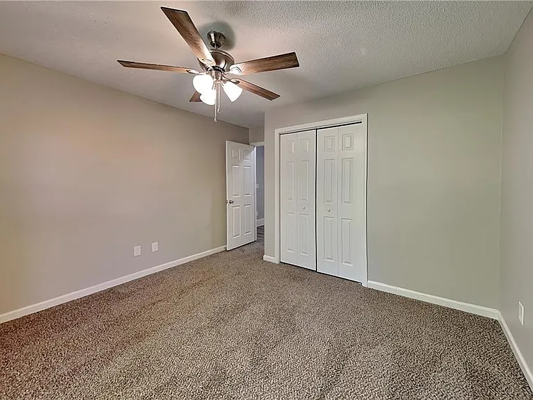 755 Abbington Ln — Photo 11