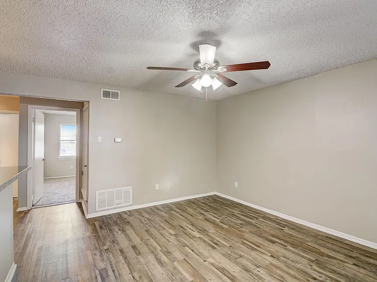 Polk Villas — Photo 21