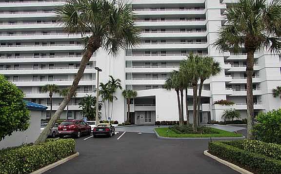 3rd image of 9600 S Ocean Dr APT 1407