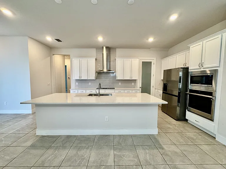 8965 Drummer Plank Dr — Photo 4