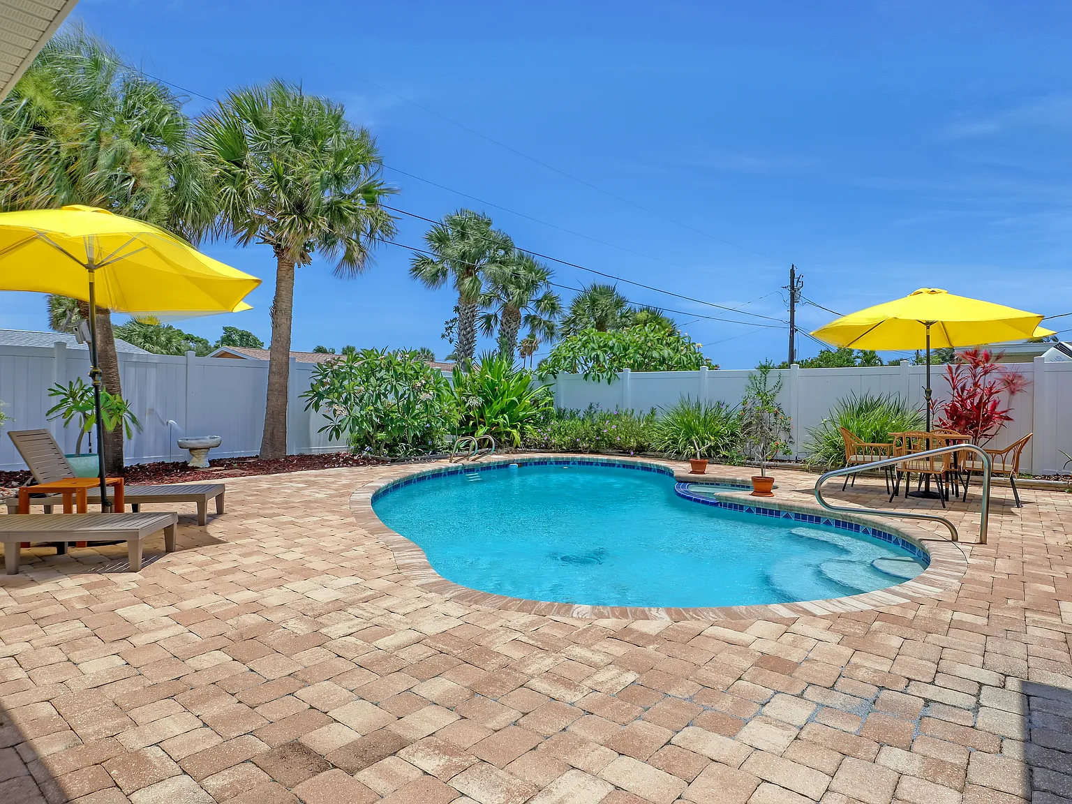 3 bed, 1564 sqft, $3,600 — Photo 3