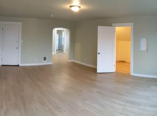 1208 10th St APT 2, Bremerton, WA 98337