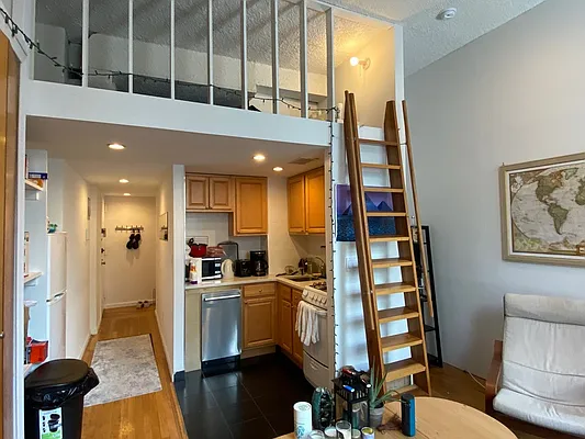 Rented by Bold New York | media 6