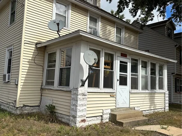 919 Main Street #1 & 2, Black River Falls, WI 54615
