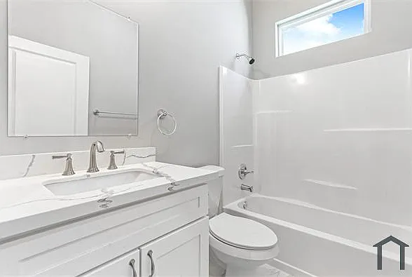 1430 Elysian Fields Ave — Photo 4