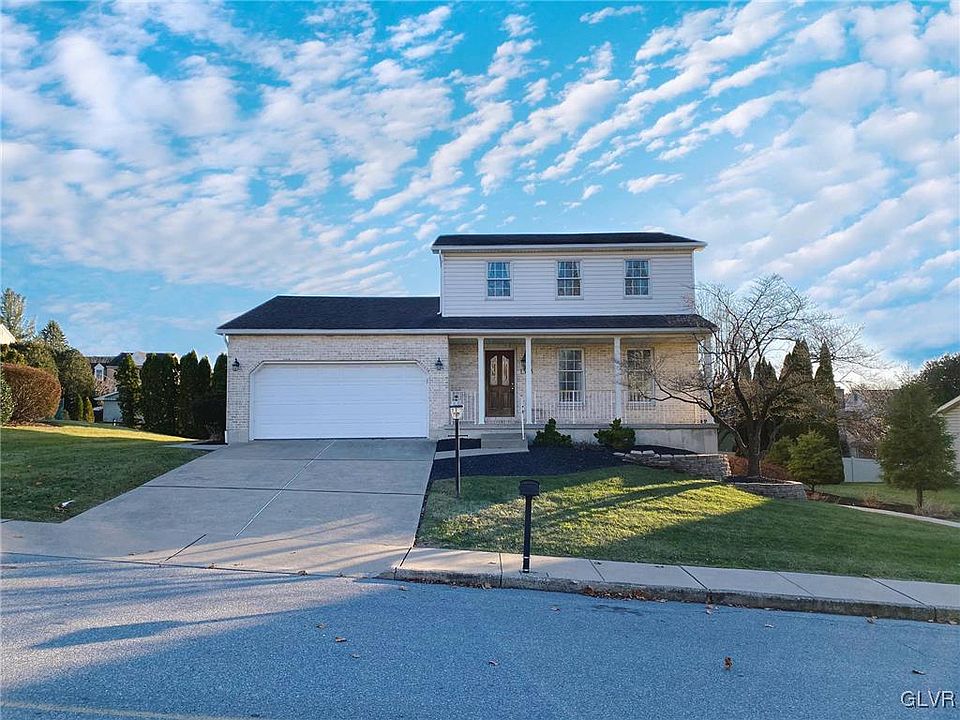 1st image of 1303 Barrington Dr