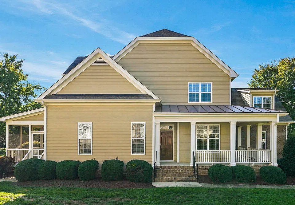 621 Canvas Dr