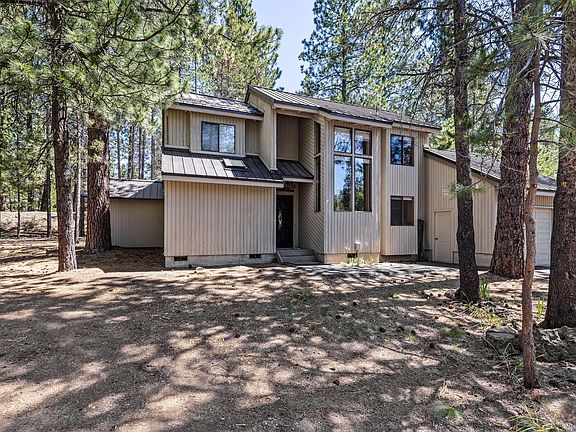 2nd image of 57308 Red Fir Ln