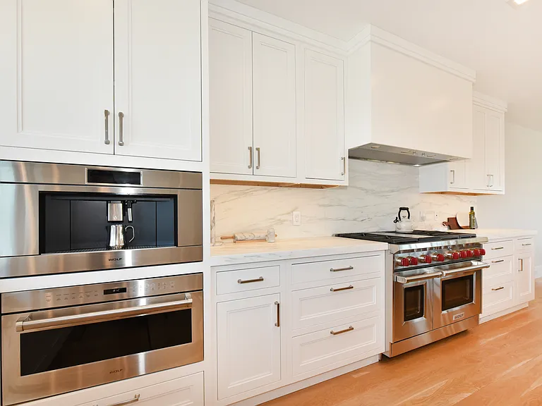 451 Dune Rd — Photo 14