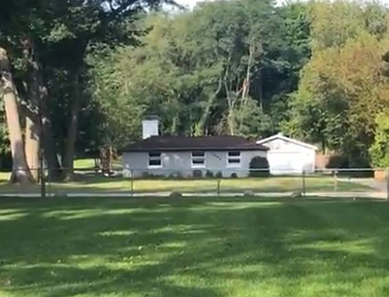 3rd image of 3595 Goodwood Dr SE