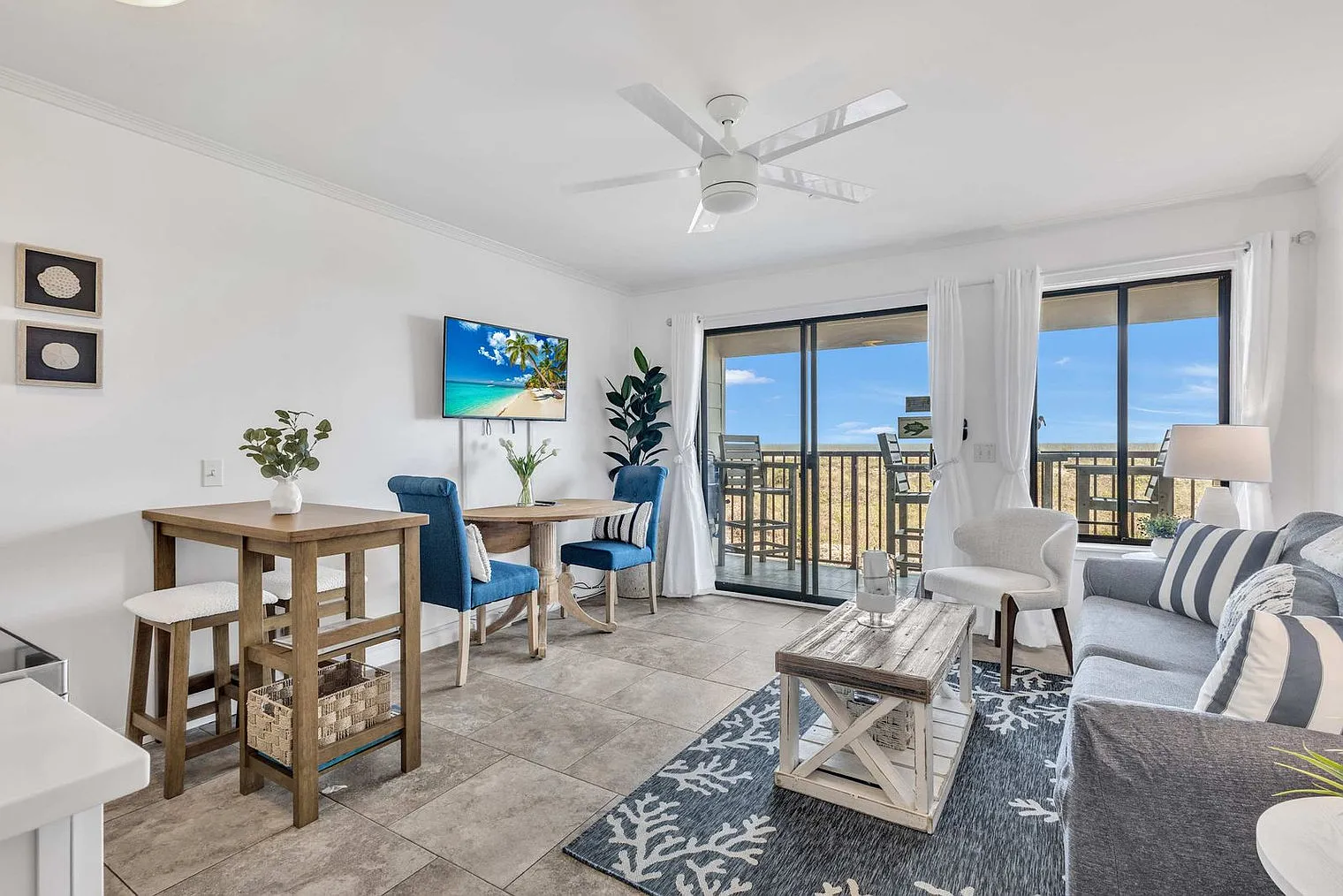 1 bed, 1.0 bath, 645 sqft, $3,155 — Photo 2