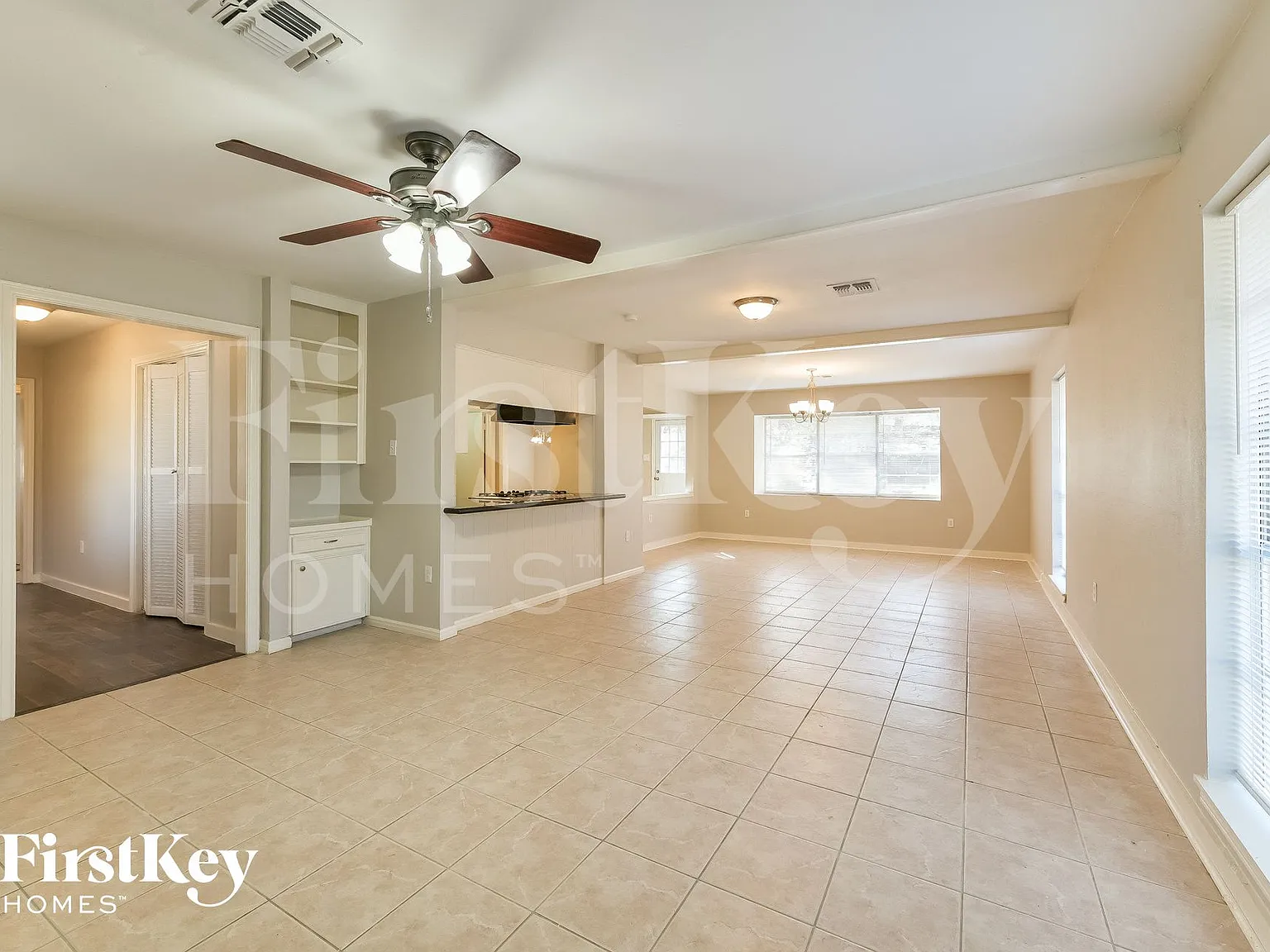 3 bed, 2.0 bath, 1786 sqft, $2,260 — Photo 3