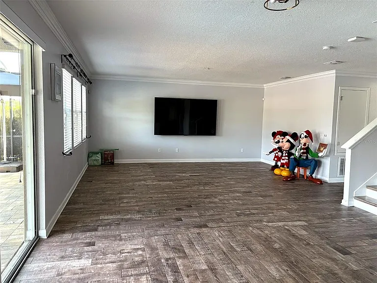 10342 Lovegrass Ln — Photo 9