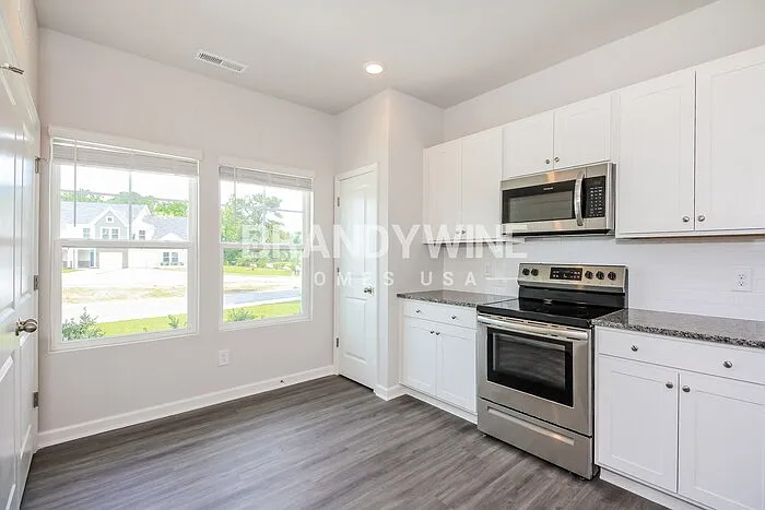 912 Coosaw Pl — Photo 4