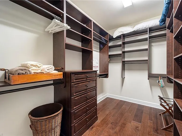 9418 Greyhawk Trl — Photo 10