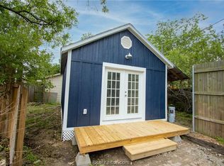 1207 E 26th St, Bryan, TX 77803