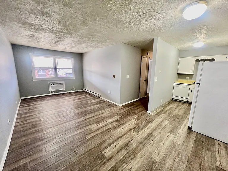 716 Arcadia — Photo 4