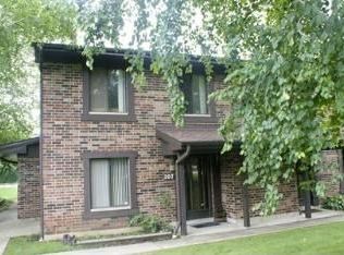207 E Court Of Shorewood, Vernon Hills, IL 60061