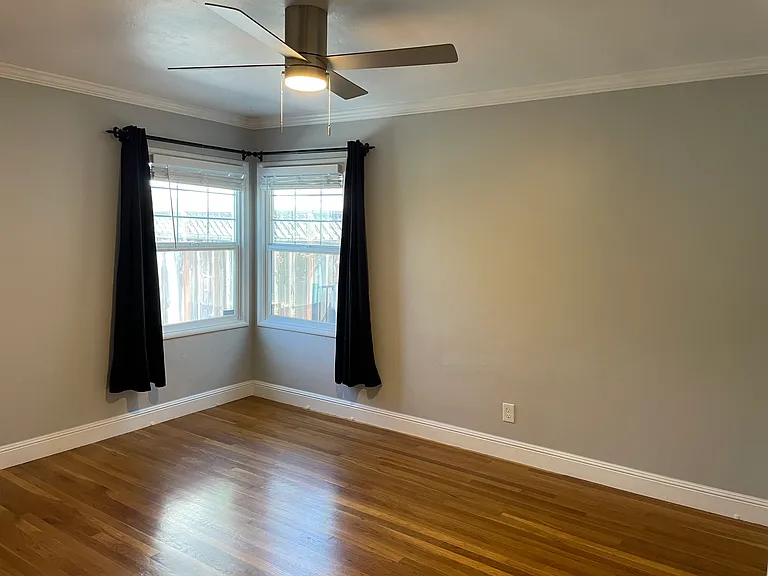 2067 Jonathan Ave — Photo 22