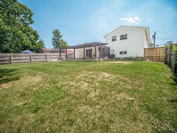 5th image of 2446 Bracebridge Dr