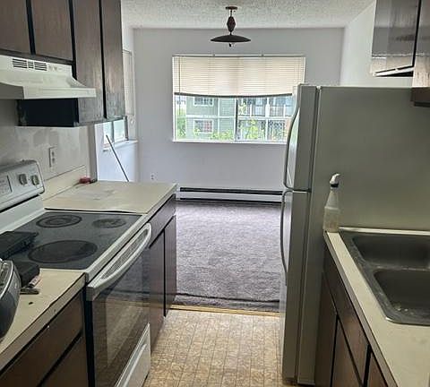 5th image of 726 Avenue C E #106