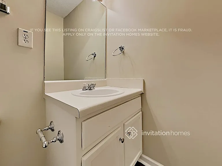 174 Saint Ann Cir — Photo 20