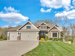 30301 Woodland Dr, Pleasant Hill, MO 64080