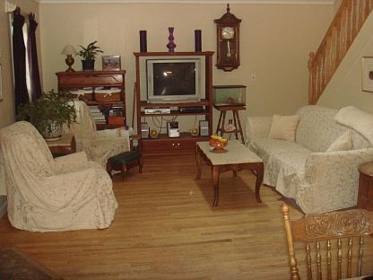 3rd image of 11 Oak Dr