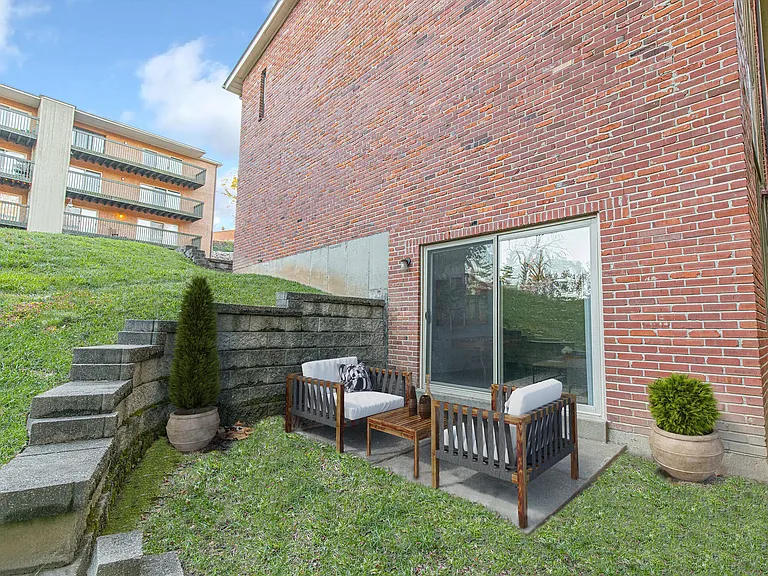 Kirkwood Bluffs — Photo 13
