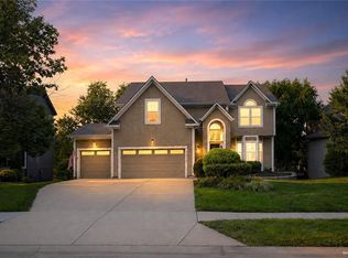 21714 W 96th St, Lenexa, KS 66220