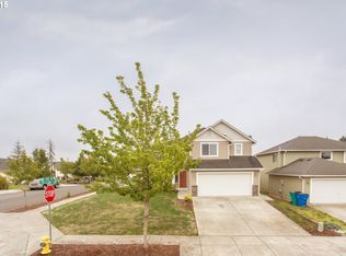 2045 N Falcon Dr, Ridgefield, WA 98642