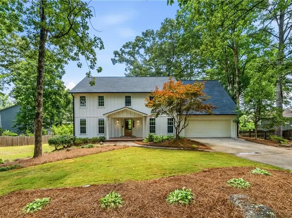 3112 Greenfield Dr, Marietta, GA 30068