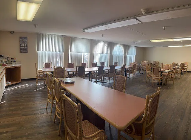 Park Stanton Place Senior Apartments — Photo 26