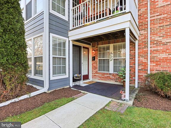 5th image of 697 Deering Rd #5A