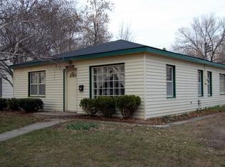 1204 Ridgeview Dr, Montevideo, MN 56265