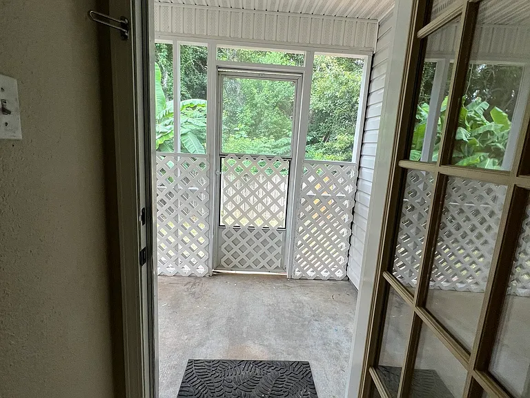 2366 Trafalgar Dr — Photo 26