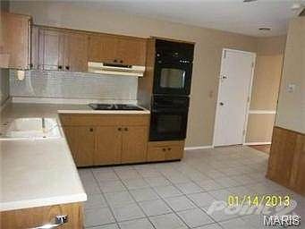 4th image of 2440 Wheatfield Dr