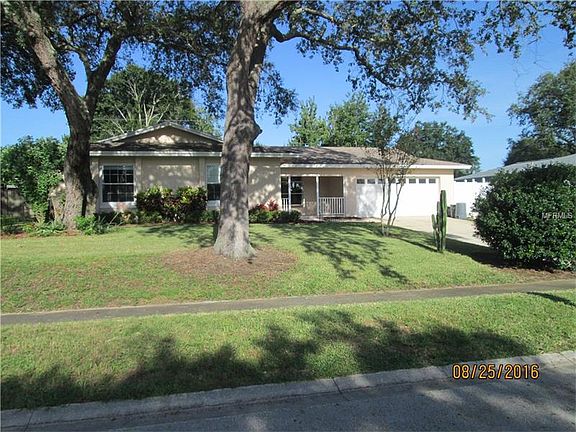2nd image of 208 Sweetbay Ln