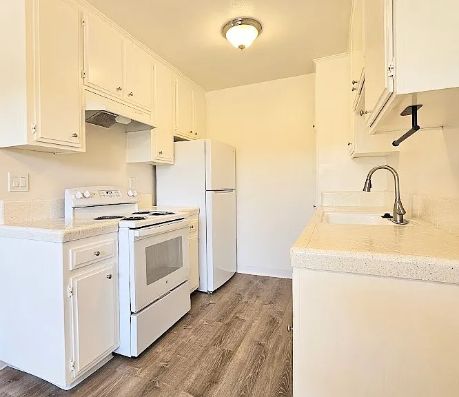 4525 Hamilton St #7 — Photo 1