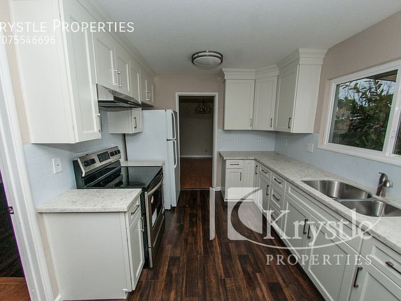 3rd image of 209 Kimberly Dr
