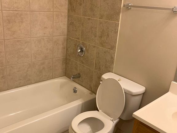 4th image of 2020 S 55th St Unit 7