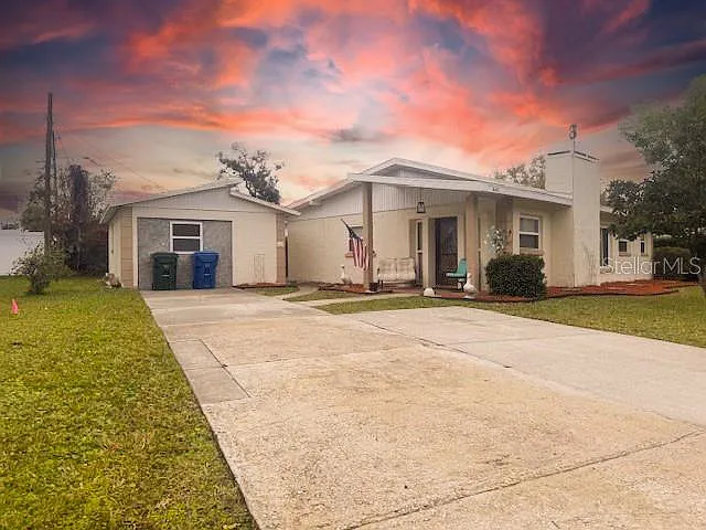 14472 Valentine Dr — Photo 2